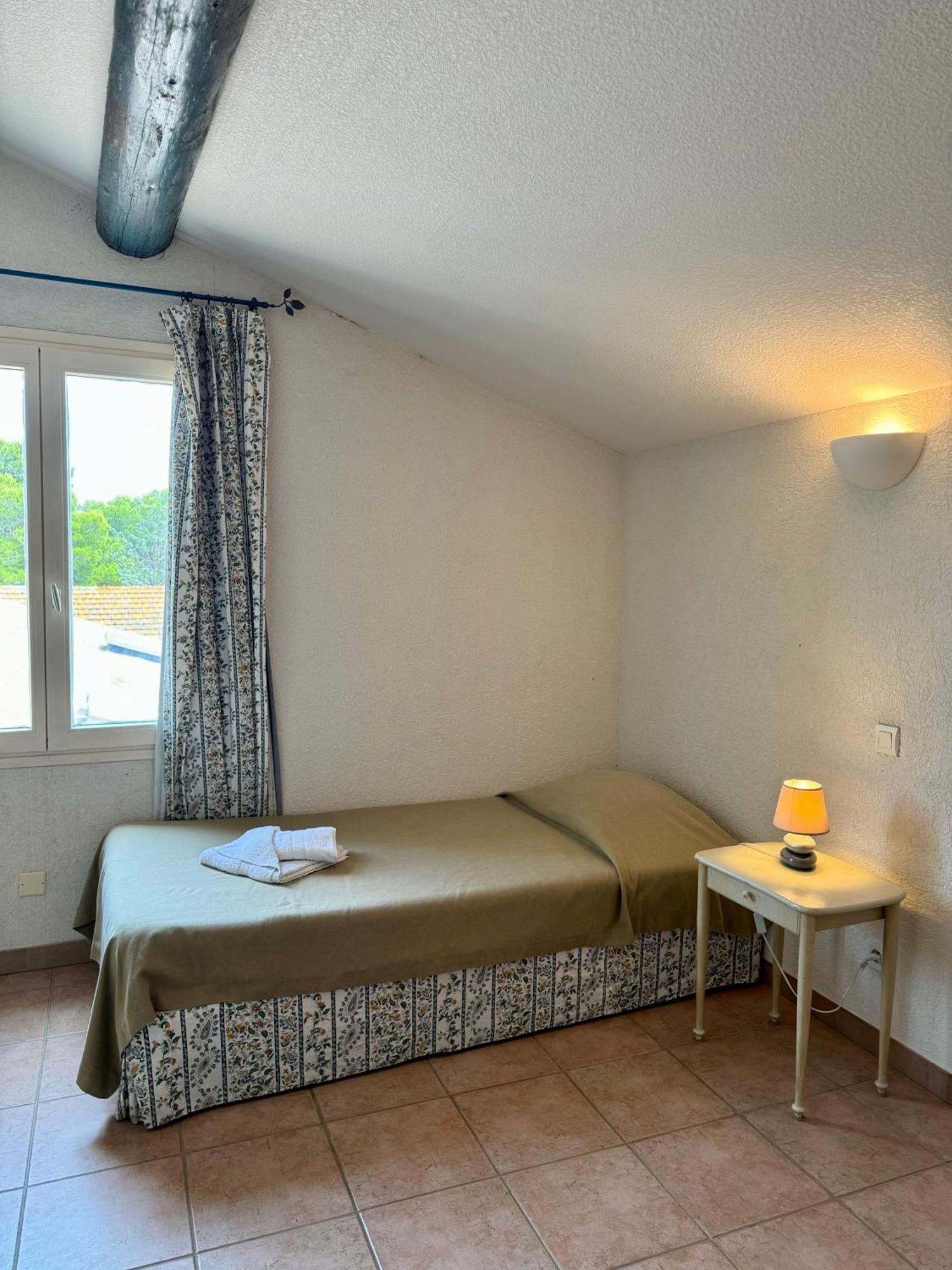 Mas Du Grand Peloux Hotel Port-Saint-Louis-du-Rhône Cameră foto